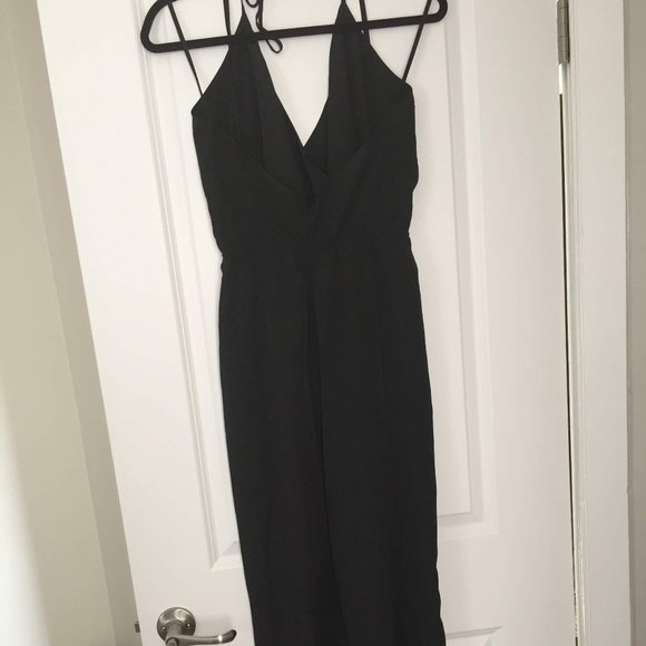 Open back jumpsuit - Picture 2 of 2